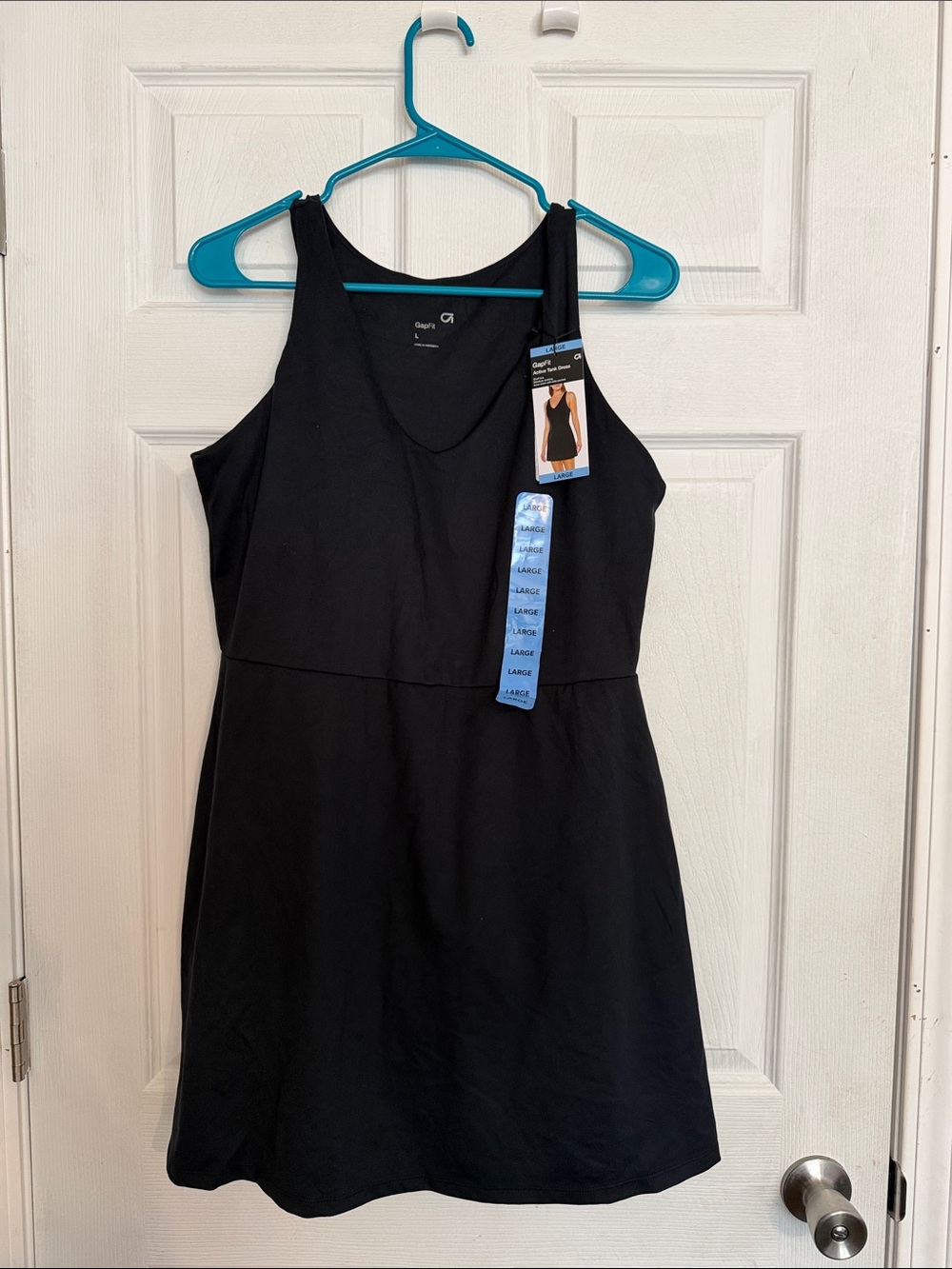 GAP Black Sleeveless active Mini Dress with Scoop Neck